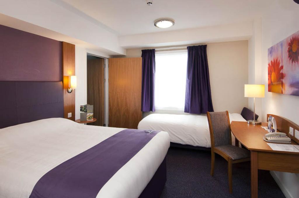 Premier Inn Manchester - Handforth Chambre photo