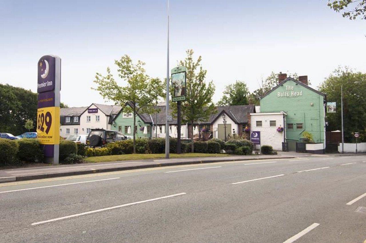 Premier Inn Manchester - Handforth Extérieur photo